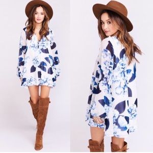 Show Me You Mumu Jamie Blue Bouquet Tunic L